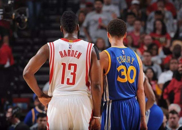 用同一套指 用同一套指